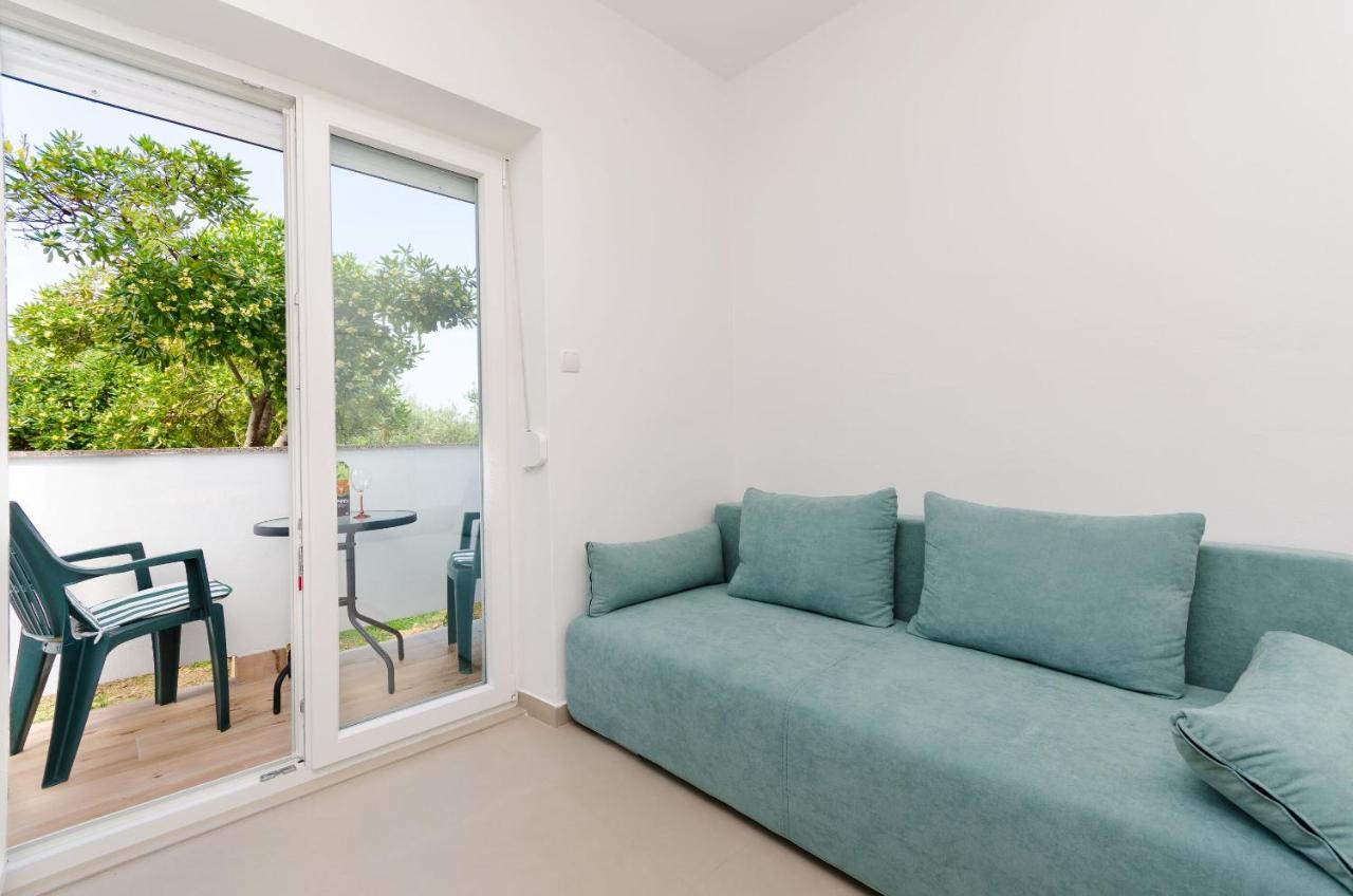 Apartments And Rooms Bianca Barbat na Rabu 外观 照片