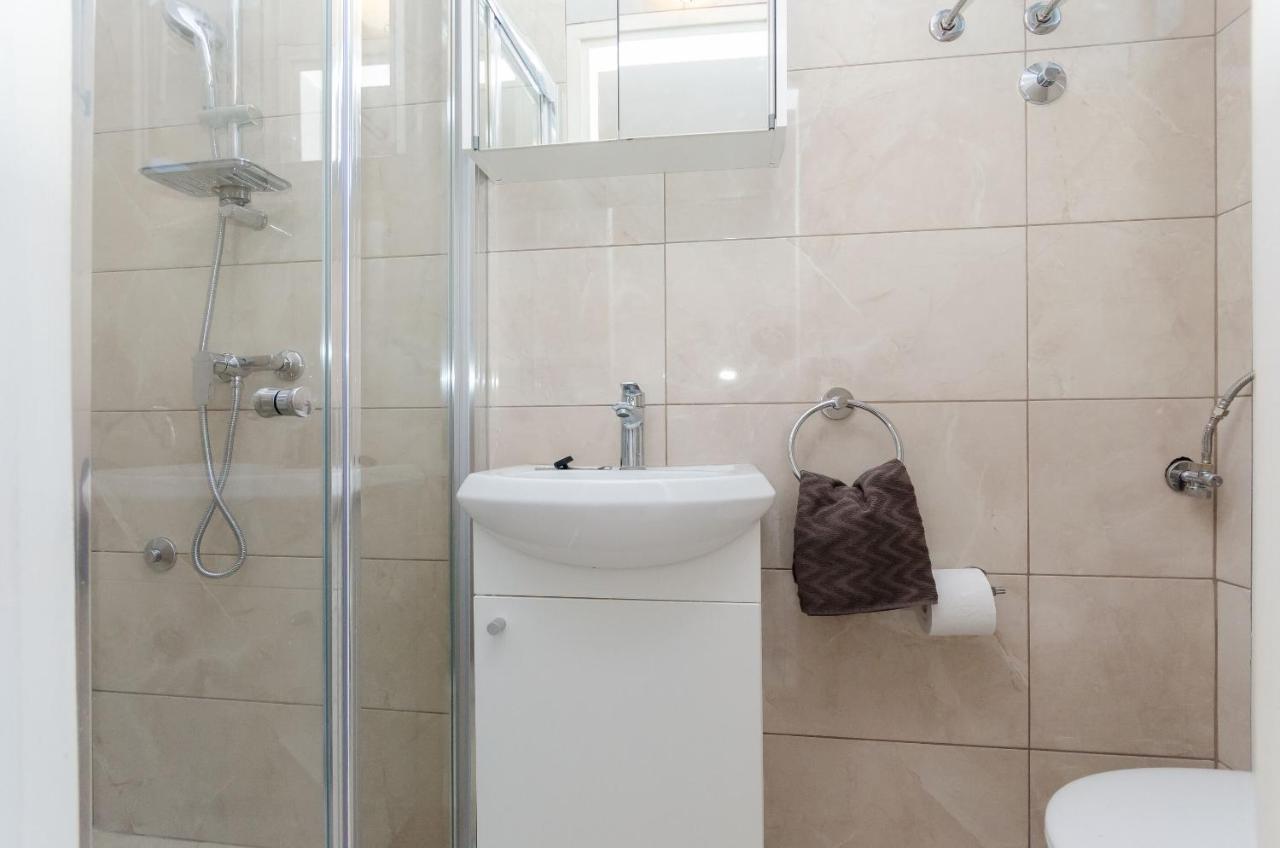 Apartments And Rooms Bianca Barbat na Rabu 外观 照片