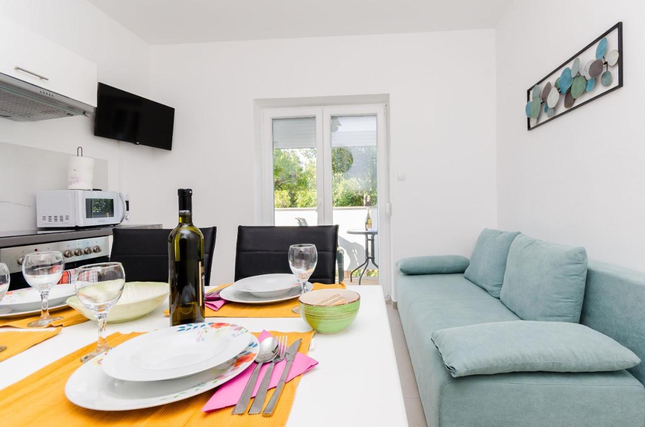 Apartments And Rooms Bianca Barbat na Rabu 外观 照片