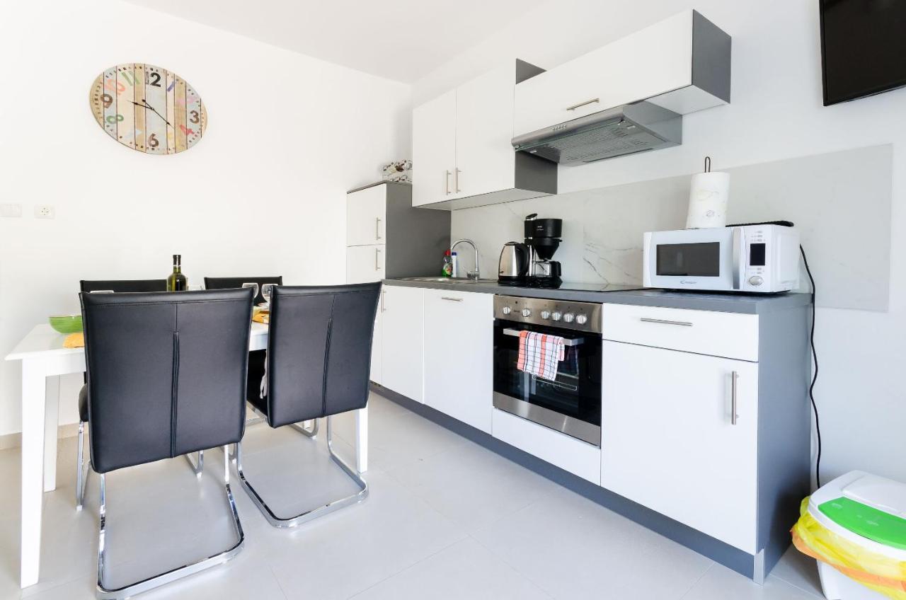 Apartments And Rooms Bianca Barbat na Rabu 外观 照片