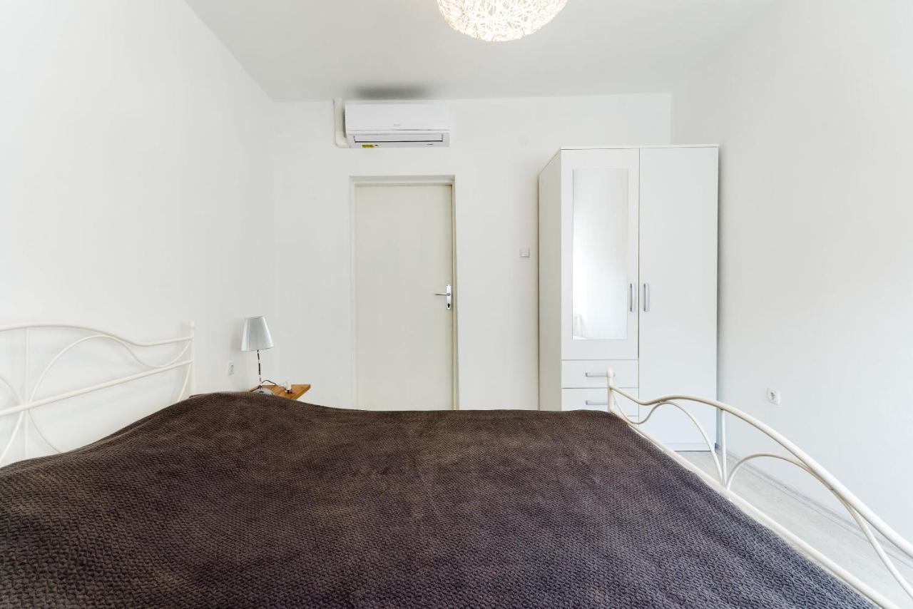 Apartments And Rooms Bianca Barbat na Rabu 外观 照片