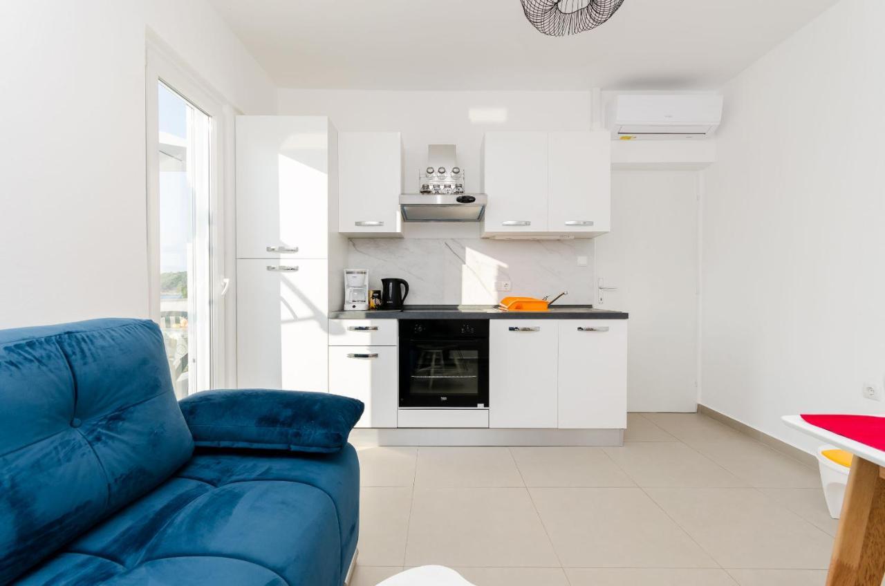 Apartments And Rooms Bianca Barbat na Rabu 外观 照片