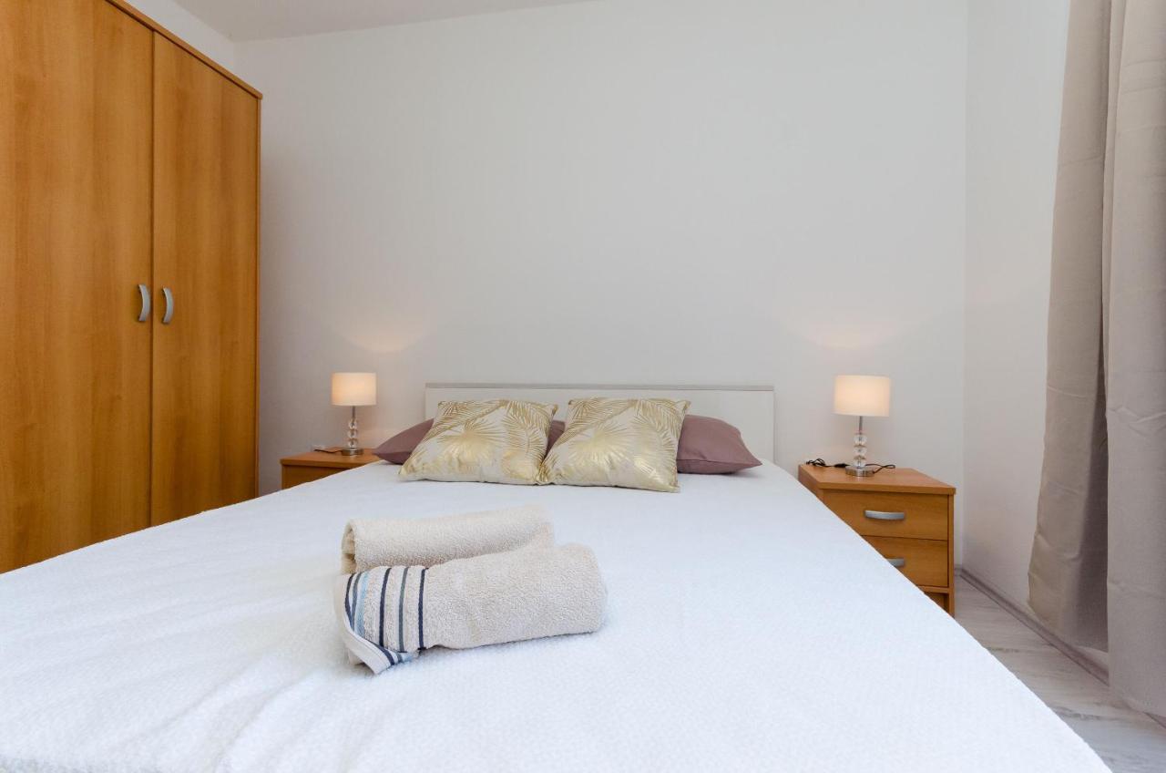 Apartments And Rooms Bianca Barbat na Rabu 外观 照片